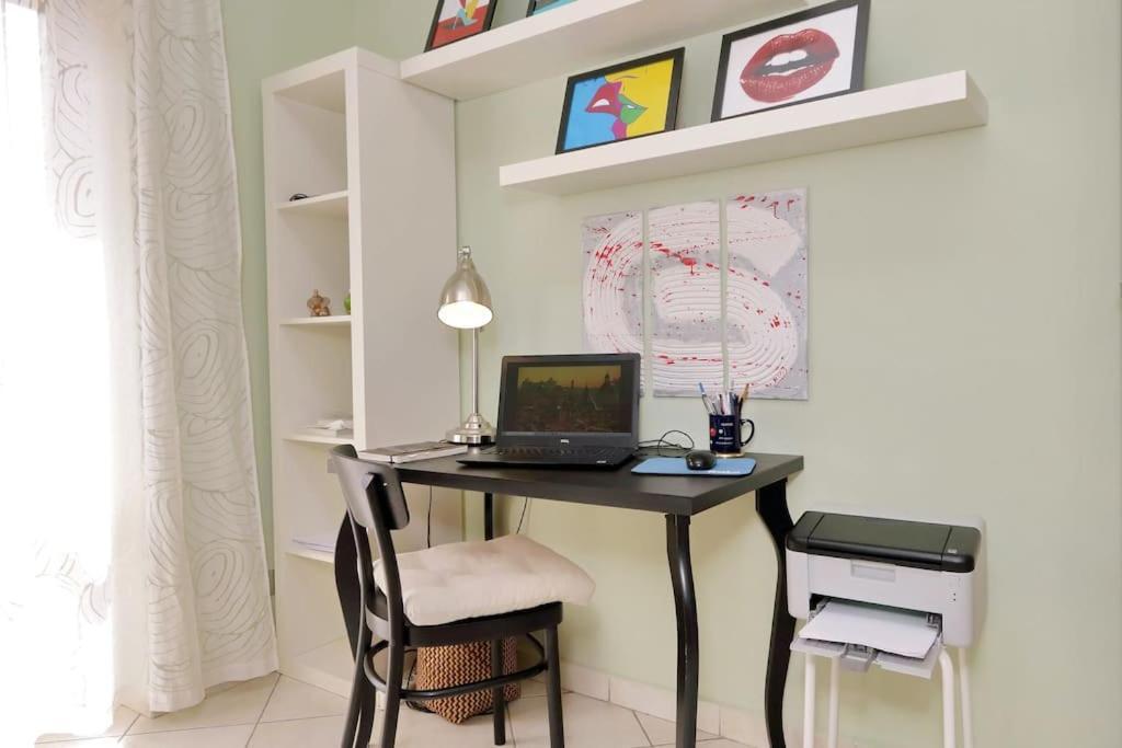 Relax Rome With 2 Balconies - 2 Bedroom Flat, 3Rd Floor With Lift, High Comfort, Quite, A Walk From Urban Train Station Gemelli And Metro A Stops Battistini & Cornelia Connecting To Center In 20 Minutes, 2 Steps From Bus Stop, Cycle Path, Groceries Dış mekan fotoğraf